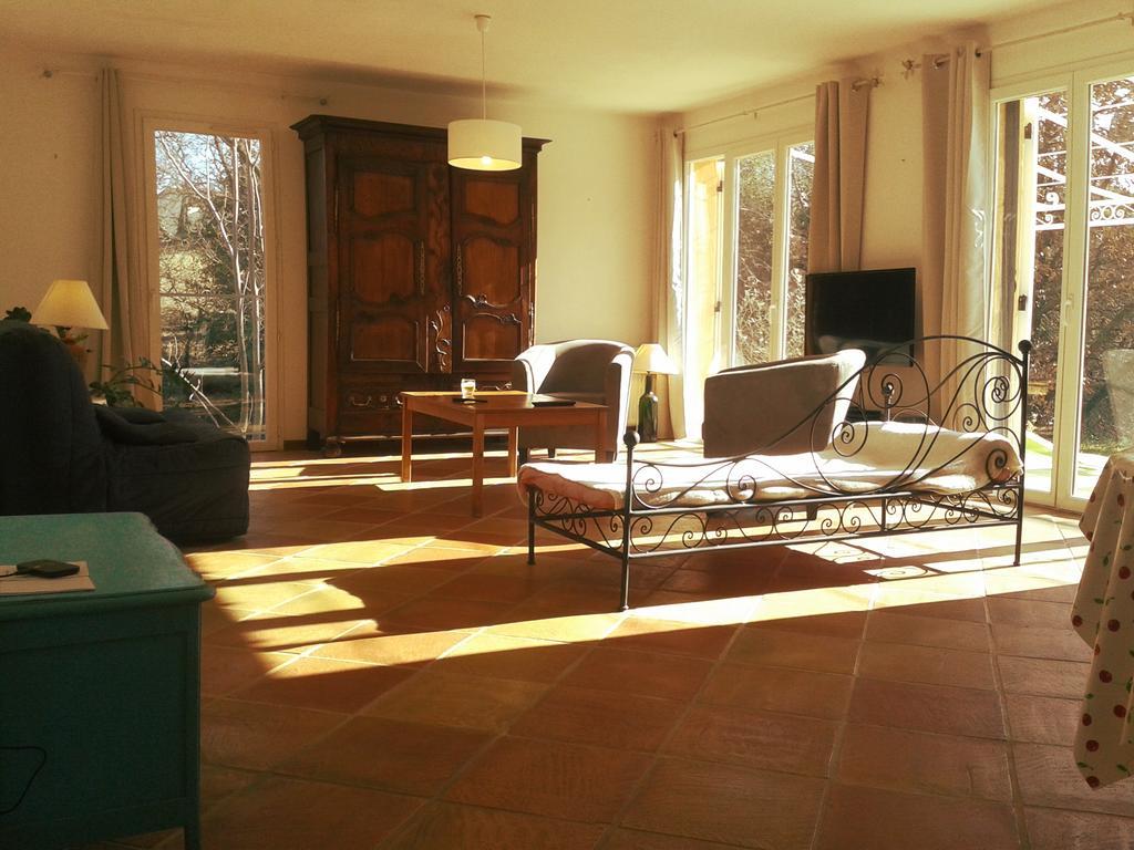 Entre Nimes Et Arles Villa Bellegarde  Eksteriør bilde